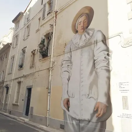 Lunaria Annua Centre-historique Avignon, à Deux Pas Du Palais, 4-5 Personnes Wifi *