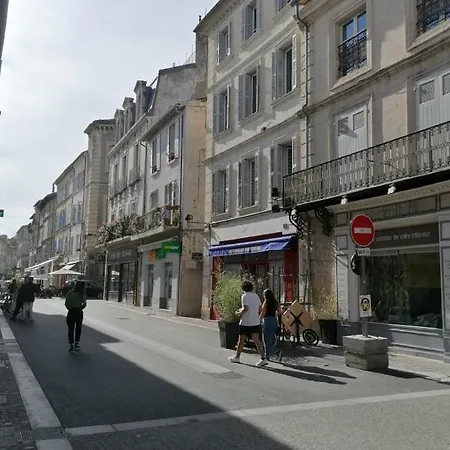 Apartment Lunaria Annua Coeur Centre-historique Avignon, A Deux Pas Du Palais, 4-5 Personnes Clim Wifi *