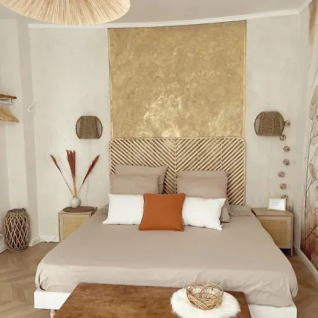 Lunaria Annua Coeur Centre-historique Avignon, A Deux Pas Du Palais, 4-5 Personnes Clim Wifi Apartment